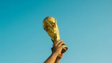看完队友打完架，回家时的姆巴佩（配图示意）